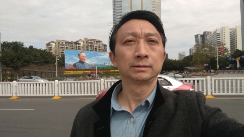 爱在深秋的第一张照片--五峰闪婚服务中心